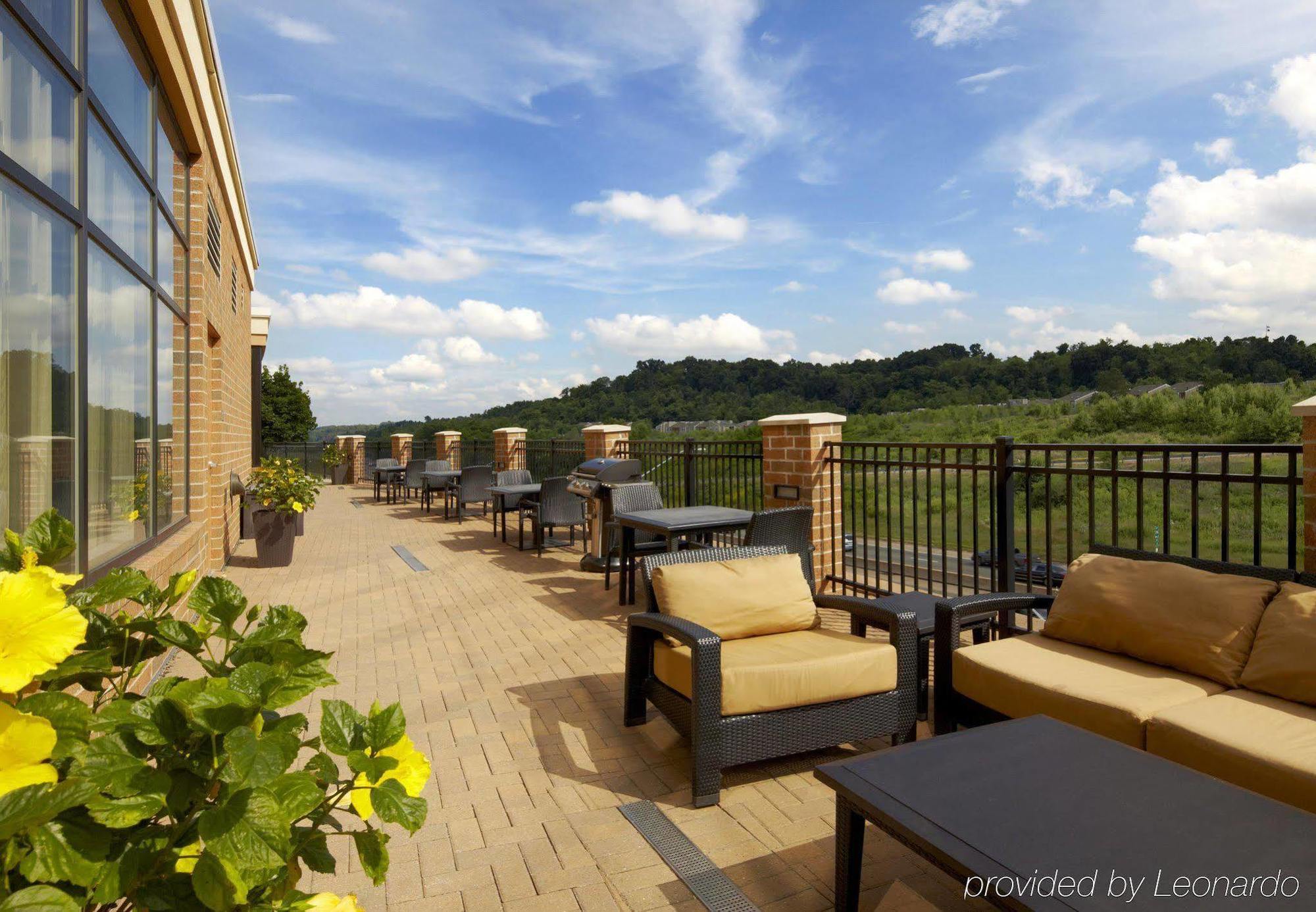 Отель Courtyard Pittsburgh Settlers Ridge/Robinson Township Империал Экстерьер фото